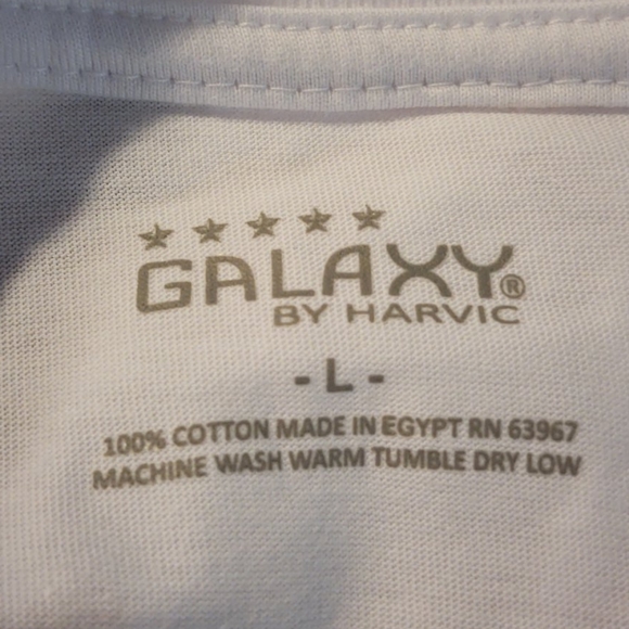 🔥 3/$10 NWT Short-Sleeve Crew-Neck Fitted Tee - Picture 5 of 5